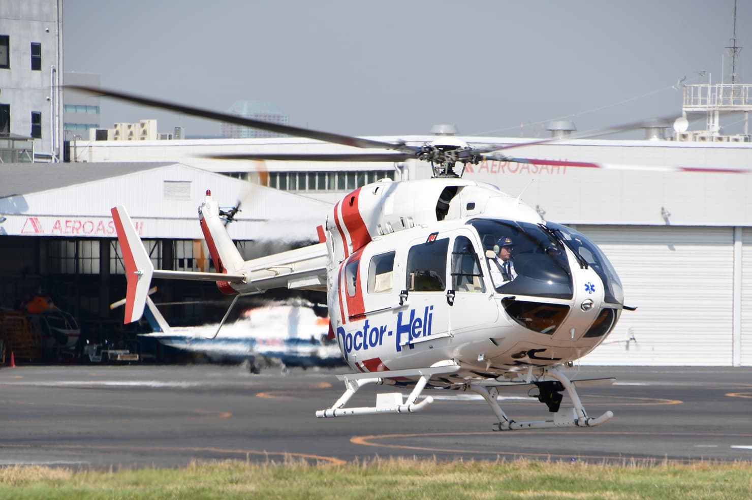 川崎重工 BK117C-2